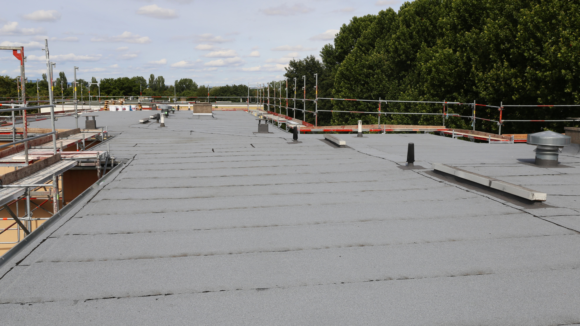 Plat Dak Limburg - DDS Dak & Isolatie Service